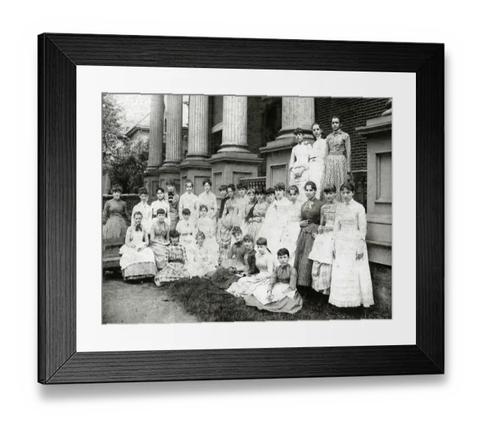 Framed Print : Neal-Lyon House Framed Print : Neal-Lyon House