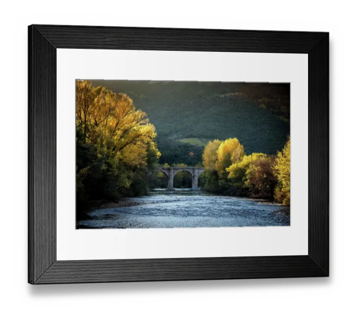 Framed Print : Autumn view along the Orb river located in the Languedoc region of southern France Framed Print : Autumn view along the Orb river located in the Languedoc region of southern France