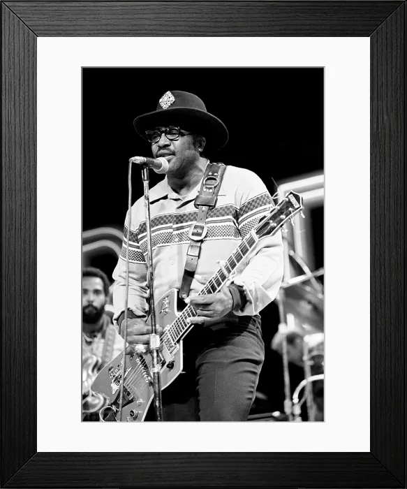 Framed Print : Bo Diddley Framed Print : Bo Diddley