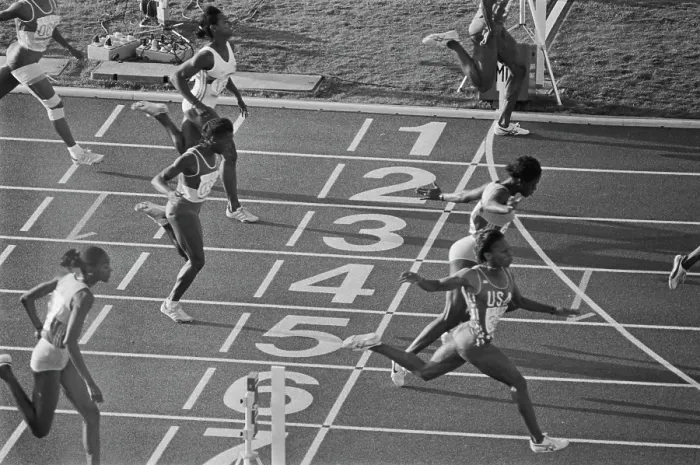 Framed Print : 1984 Summer Olympics - Women's 100 Metres Final Framed Print : 1984 Summer Olympics - Women's 100 Metres Final