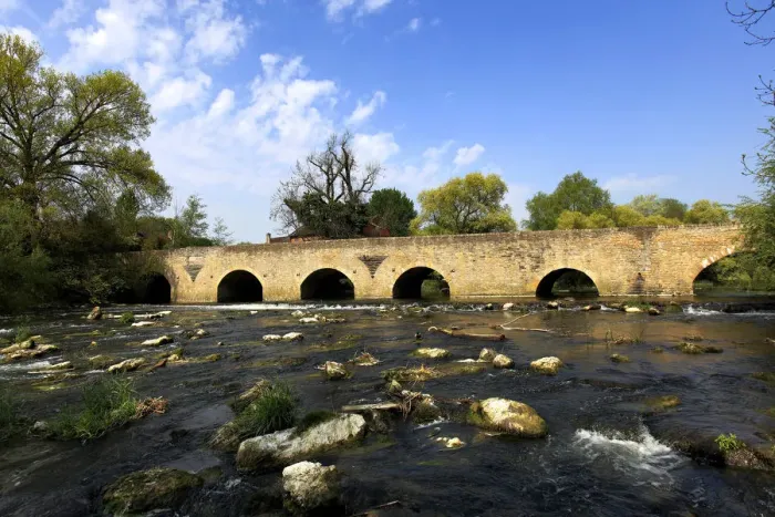 Framed Print : 26 arched stone bridge Bromham village Framed Print : 26 arched stone bridge Bromham village