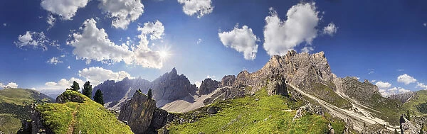 360 panoramic view of the Dolomites high route near Wasserscharte gorge, Puez Mountains and Geisler Mountains at the back, Puez-Geisler Nature Park, province of Bolzano-Bozen, Italy, Europe