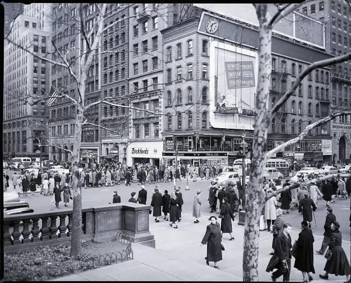 Framed Print : 42nd Street and Fifth Avenue Framed Print : 42nd Street and Fifth Avenue