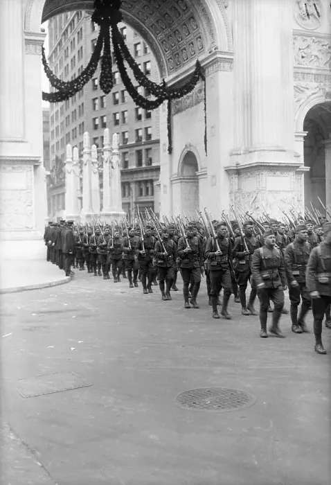 Framed Print : The 77Th Division Passing Through Arch Framed Print : The 77Th Division Passing Through Arch