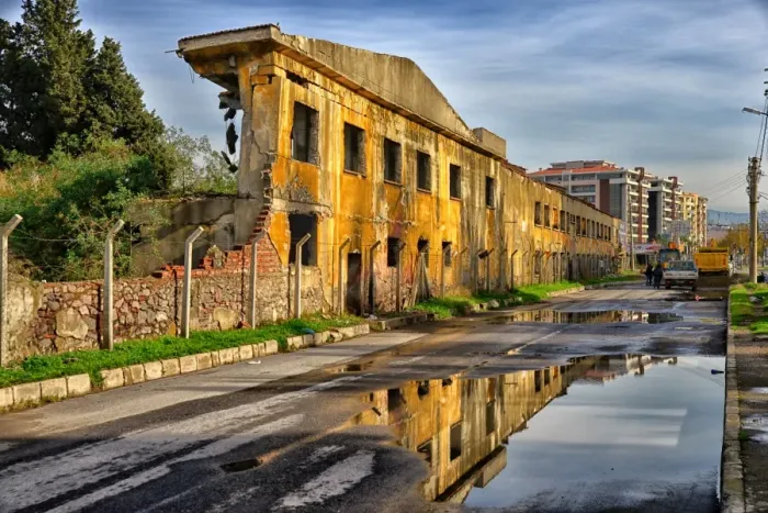 Framed Print : Aabandoned warehouse Framed Print : Aabandoned warehouse