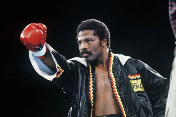 Framed Print : Aaron Pryor in Boxing Robe and Gloves Framed Print : Aaron Pryor in Boxing Robe and Gloves