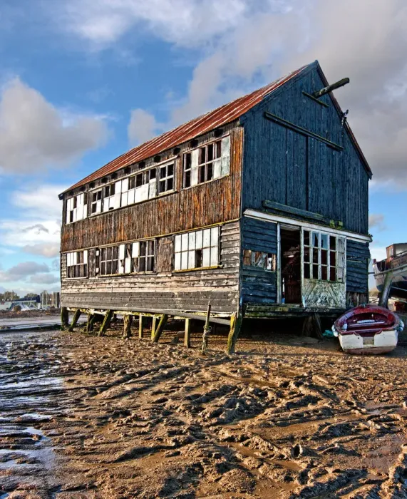 Framed Print : Abandoned timber built Granary building
