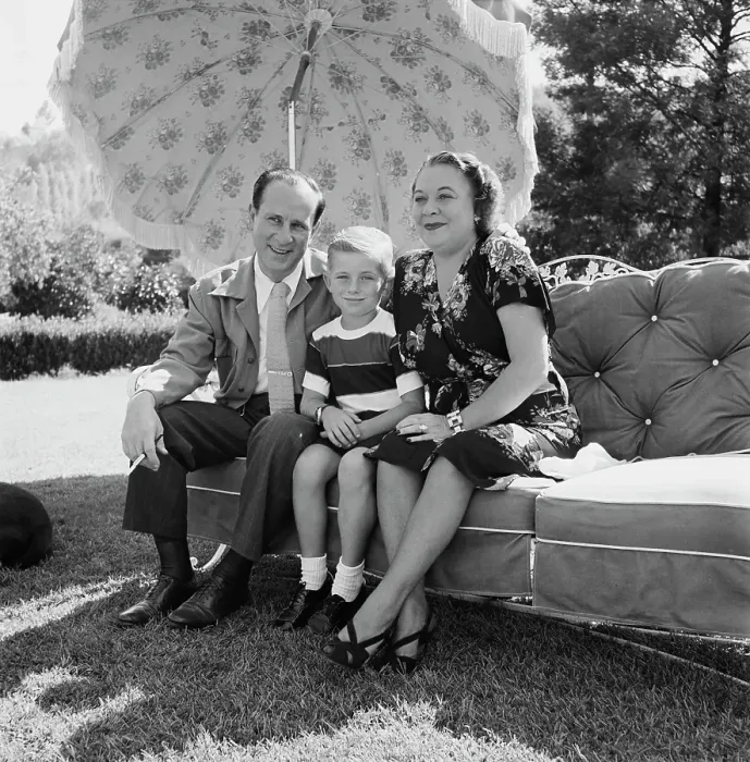 Framed Print : Abbott And Family Framed Print : Abbott And Family