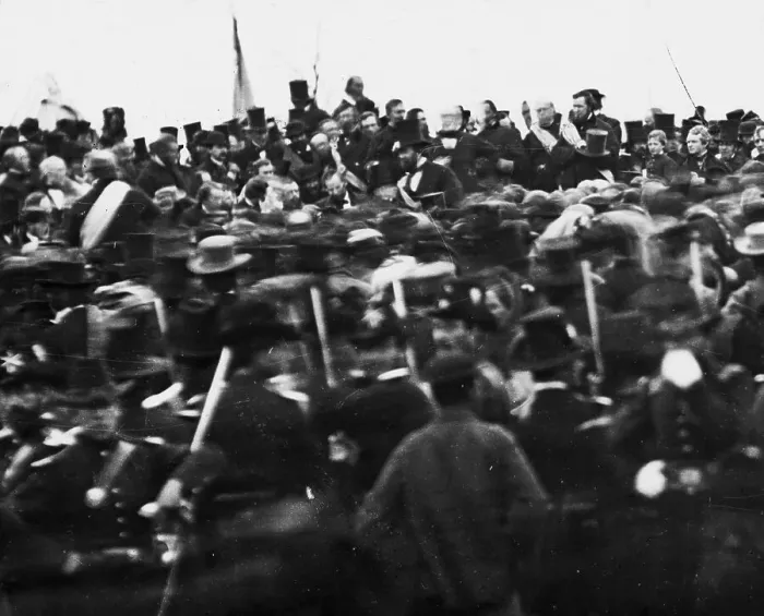 Framed Print : Abraham Lincoln Giving Gettysburg Address Framed Print : Abraham Lincoln Giving Gettysburg Address