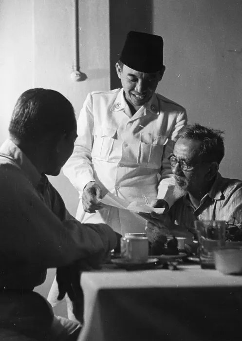 Framed Print : Achmed Sukarno Framed Print : Achmed Sukarno
