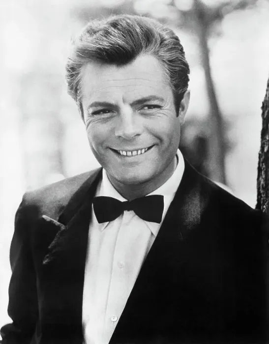Framed Print : Actor Marcello Mastroianni Framed Print : Actor Marcello Mastroianni