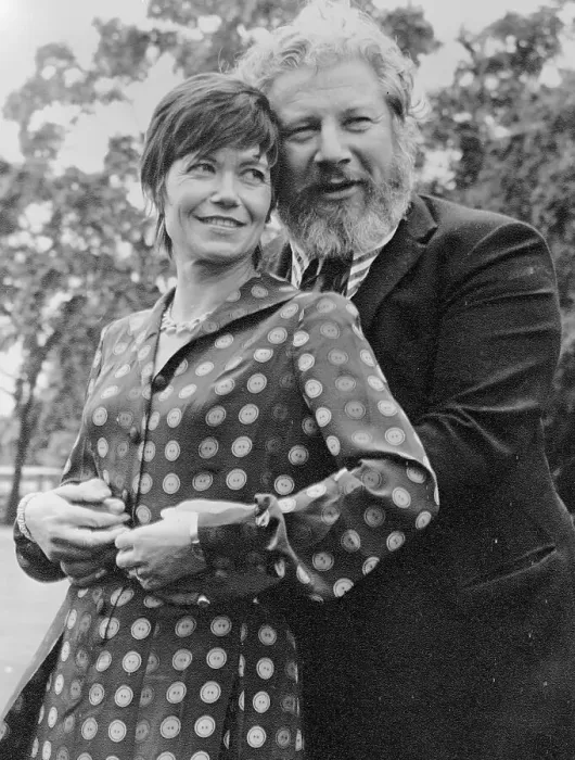Framed Print : Actor Peter Ustinov Embracing His New Wife Framed Print : Actor Peter Ustinov Embracing His New Wife