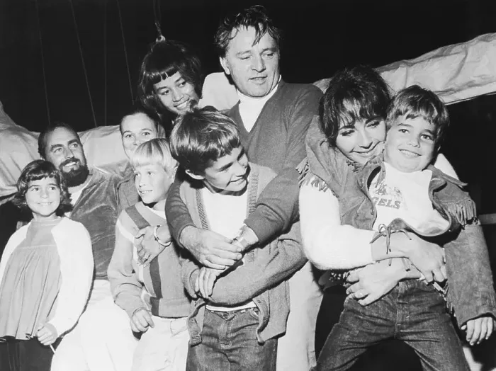 Framed Print : Actor Richard Burton, Elizabeth Taylor with Nieces and Nephews Framed Print : Actor Richard Burton, Elizabeth Taylor with Nieces and Nephews