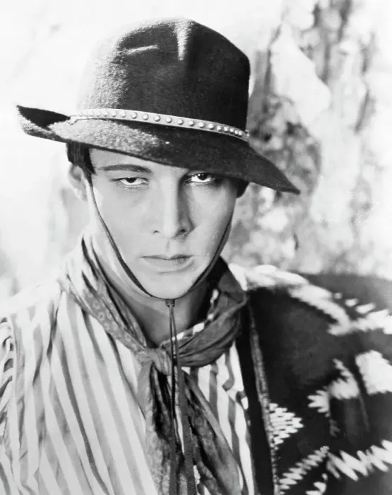Framed Print : Actor Rudolph Valentino Framed Print : Actor Rudolph Valentino