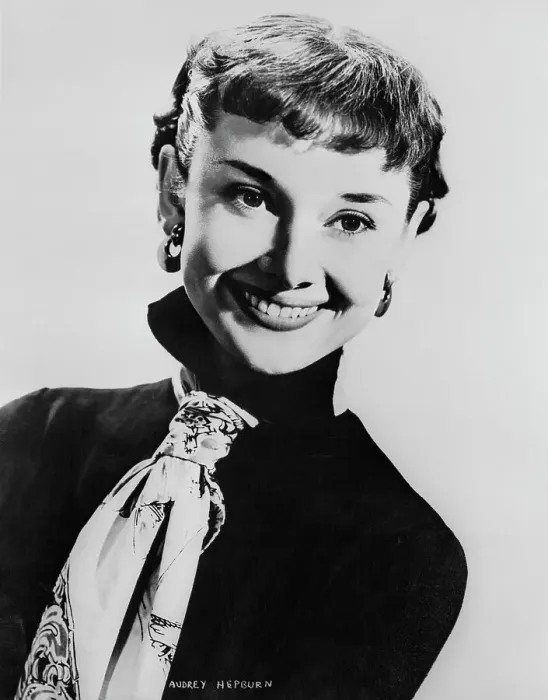 Framed Print : Actress Audrey Hepburn Framed Print : Actress Audrey Hepburn
