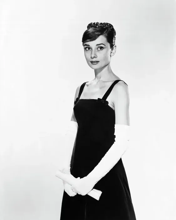 Framed Print : Actress Audrey Hepburn Framed Print : Actress Audrey Hepburn