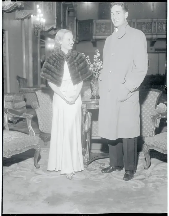 Framed Print : Actress Bette Davis With Husband Harmon O. Nelson Jr. in Formal Attire Framed Print : Actress Bette Davis With Husband Harmon O. Nelson Jr. in Formal Attire