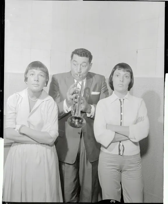 Framed Print : Actress Betty Hutton Standing with Louis Prima and Keely Smith Framed Print : Actress Betty Hutton Standing with Louis Prima and Keely Smith