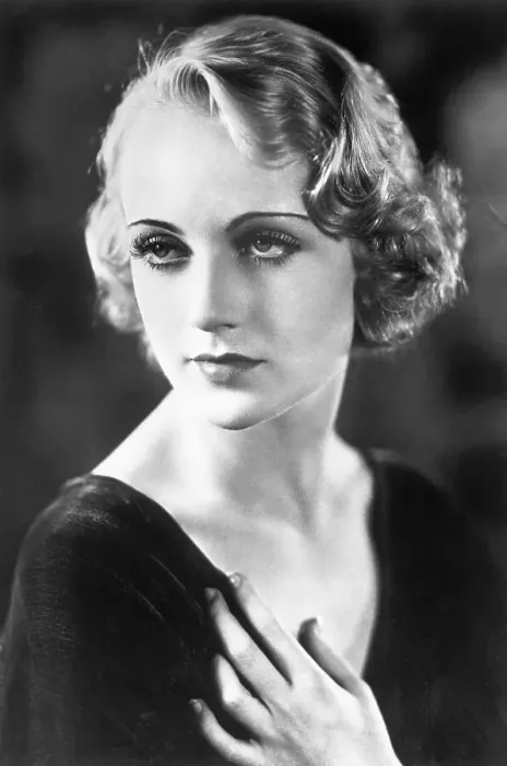 Framed Print : Actress Carole Lombard Framed Print : Actress Carole Lombard