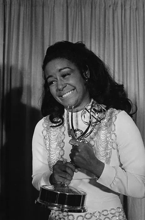 Framed Print : Actress Gail Fisher Holding Emmy Framed Print : Actress Gail Fisher Holding Emmy