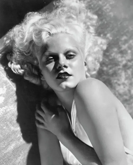 Framed Print : Actress Jean Harlow in Seductive Pose Framed Print : Actress Jean Harlow in Seductive Pose