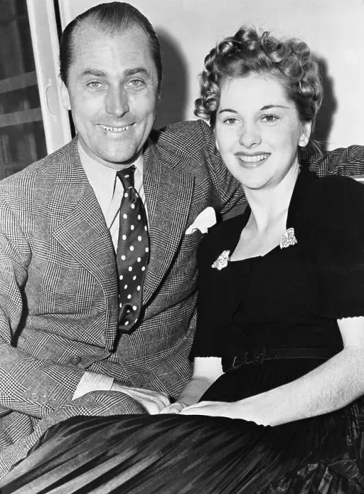 Framed Print : Actress Joan Fontaine and Fiance Brian Aherne Framed Print : Actress Joan Fontaine and Fiance Brian Aherne