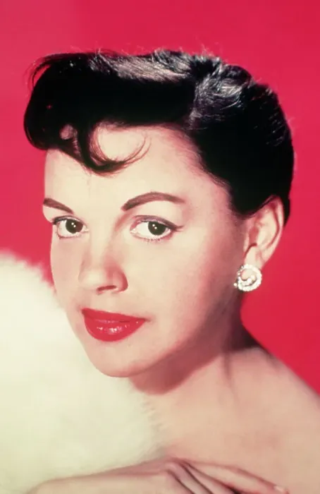 Framed Print : Actress Judy Garland Framed Print : Actress Judy Garland
