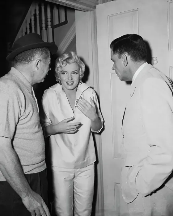 Framed Print : Actress Marilyn Monroe Smiling Framed Print : Actress Marilyn Monroe Smiling