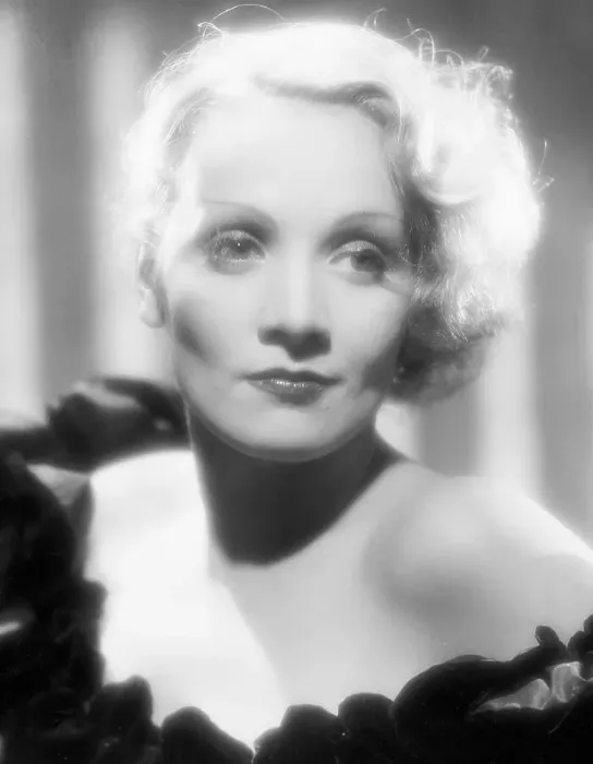 Framed Print : Actress Marlene Dietrich in The Song of Songs Framed Print : Actress Marlene Dietrich in The Song of Songs