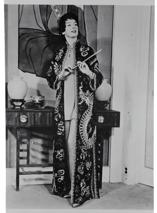 Framed Print : Actress Rosalind Russell in Auntie Mame Framed Print : Actress Rosalind Russell in Auntie Mame