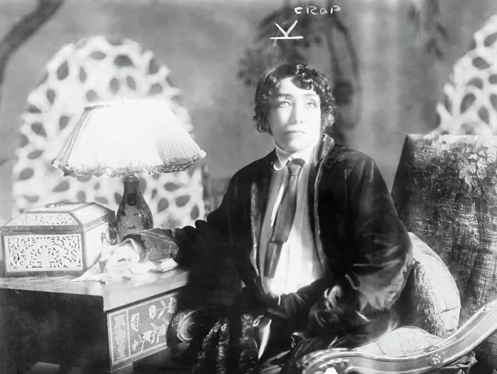 Framed Print : Actress Sarah Bernhardt Framed Print : Actress Sarah Bernhardt