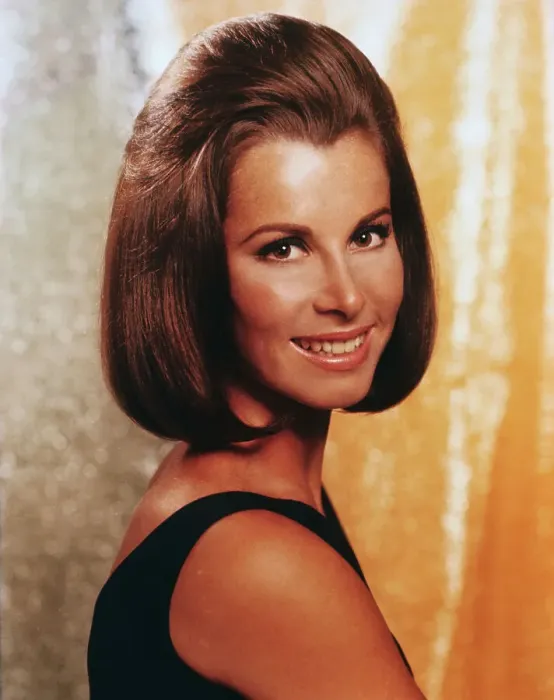 Framed Print : Actress Stefanie Powers Framed Print : Actress Stefanie Powers