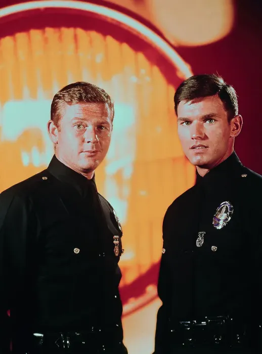 : Adam 12 Actors Posing : Adam 12 Actors Posing
