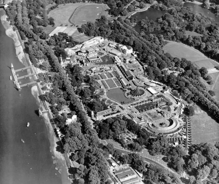 Framed Print : Aerial View of Battersea Park Festival Gardens Framed Print : Aerial View of Battersea Park Festival Gardens