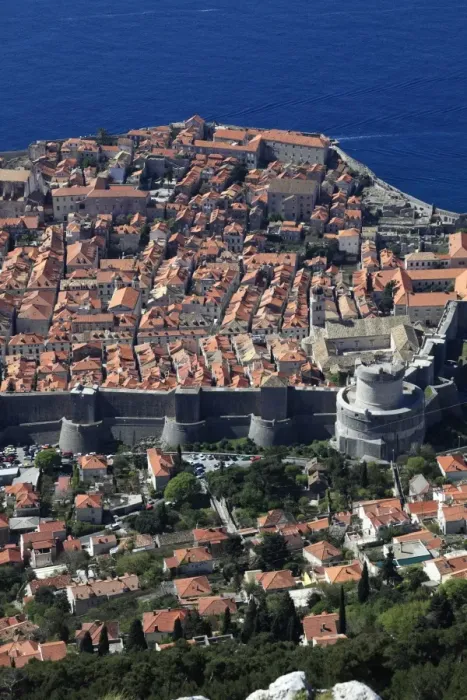 Framed Print : Aerial View of the City walls Dubrovnik Framed Print : Aerial View of the City walls Dubrovnik