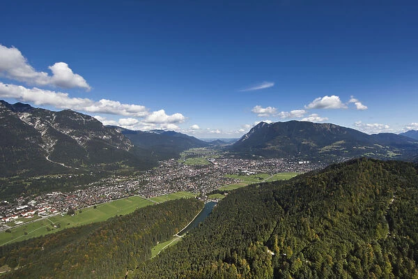 Aerial view, Garmisch-Partenkirchen, Riessersee, Mt Wank, Wetterstein Range, Loisachtal Valley, Werdenfelser Land Region, Bayerisches Oberland, Bavaria, Germany
