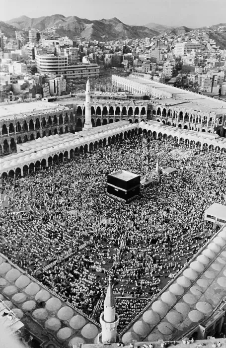 Framed Print : Aerial View of Muslems Gathering at Mosque in Mecca Framed Print : Aerial View of Muslems Gathering at Mosque in Mecca