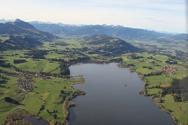 Aerial view, Niedersonthofener Lake in the Upper Allgaeu, Allgaeu, Bavaria, Germany, Europe