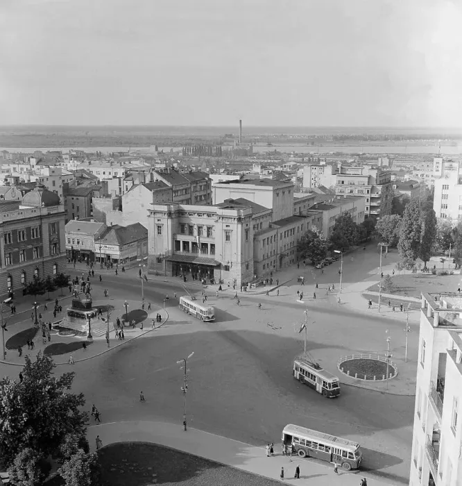 Framed Print : Aerial View of the Square of the Republic Framed Print : Aerial View of the Square of the Republic