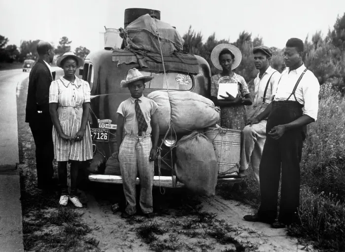 Framed Print : African American Migrant Workers Framed Print : African American Migrant Workers