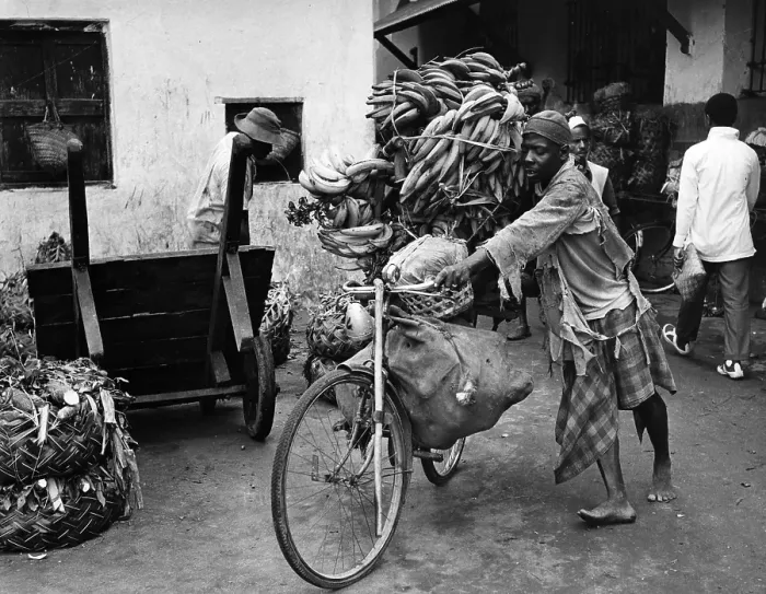 Framed Print : African Fruit Vendor