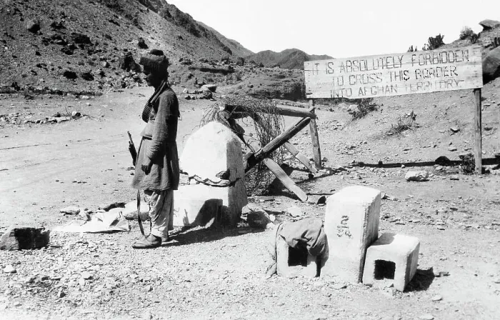 Framed Print : Afridi Sentry Guards at Afghanistan Border at Khyber Pass Framed Print : Afridi Sentry Guards at Afghanistan Border at Khyber Pass