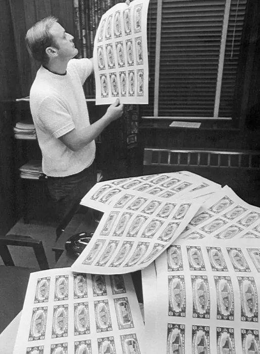 Framed Print : Agent Examines Sheets Of Counterfeit $10 Framed Print : Agent Examines Sheets Of Counterfeit $10