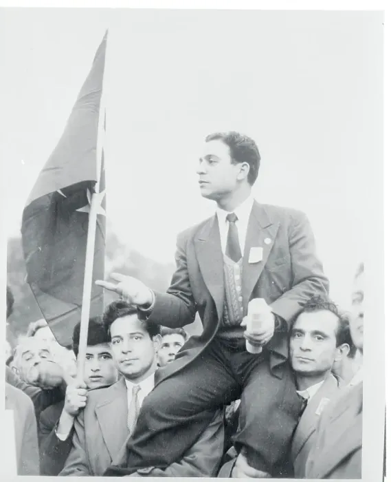 Framed Print : Ahmed Sager Sitting on the Shoulders of Men Framed Print : Ahmed Sager Sitting on the Shoulders of Men