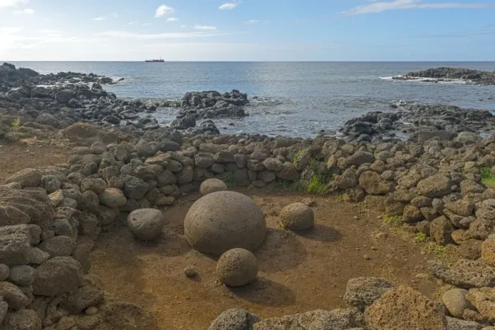Framed Print : Ahu Te Pito Kura, the Navel of the World, Easter Island, Chile Framed Print : Ahu Te Pito Kura, the Navel of the World, Easter Island, Chile
