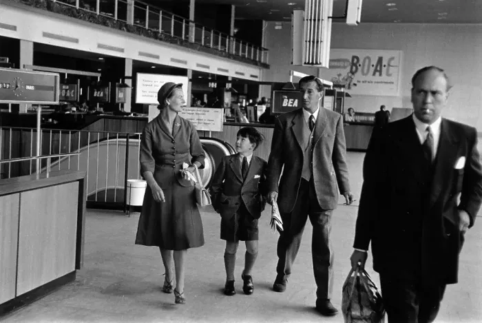 Framed Print : Airport Visitors Framed Print : Airport Visitors