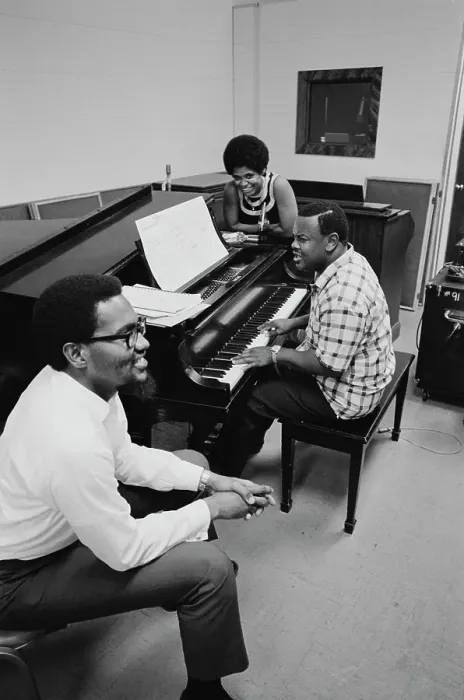 Framed Print : Al Bell And Carla Thomas Framed Print : Al Bell And Carla Thomas
