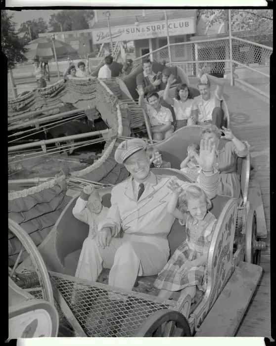 Framed Print : Al Hodge as Captain Video and Children in Ride Framed Print : Al Hodge as Captain Video and Children in Ride