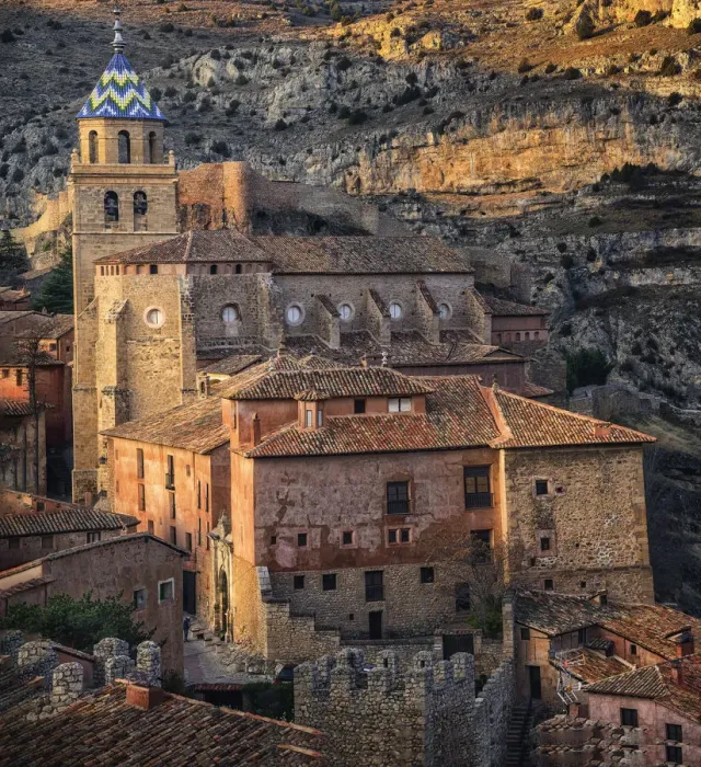Framed Print : Albarracin Cathedral and fortress, Teruel, Spain