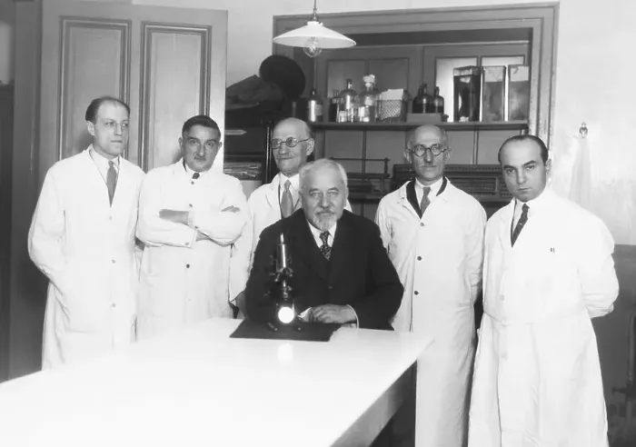 Framed Print : Albert Calmette with Colleagues Framed Print : Albert Calmette with Colleagues